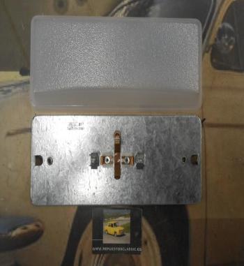 PI338 PI4 PLAFON LUZ INTERIOR UNIVERSAL CAMION AUTOBUS CARAVANA MARCA ARCOL 257 MEDIDA 227x115mm