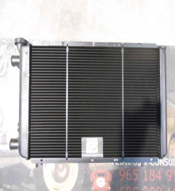RAM204P8 RADIADOR MOTOR RENAULT 18 COBRE/TAPA PLASTICO REF. VALEO 730021 OEM RENAULT : 7701349436