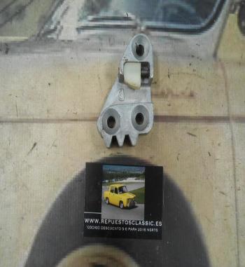 CER207 RESBALON PUERTA DERECHA CAMION AVIA MODERNO