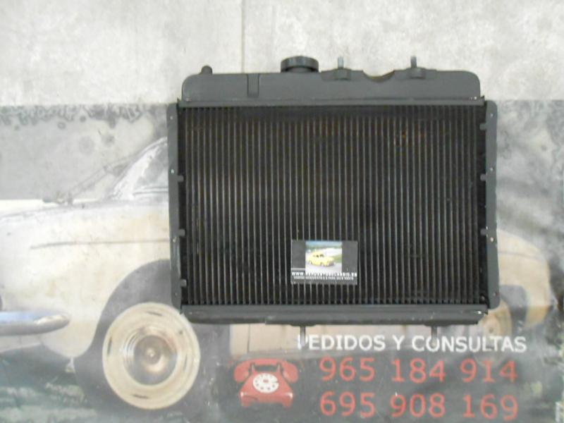 RAM114P1 PR RADIADOR MOTOR RENAULT 4 MOTOR 850 CAJA 354, R 6 1ª SERIE PANEL 40x26x45 cm COBRE MARCA PUMA CHAUSSON
