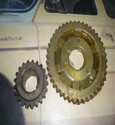 PIÑONES DISTRIBUCION SEAT 1400