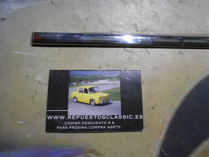 MOL67* MOLDURA METAL TIPO RENAULT 6 , 8 , 10, 12 LARGO 82 cm TERMINACION EN CORTE