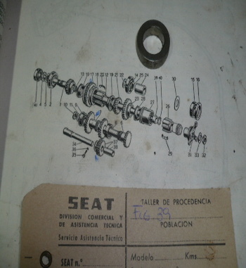 COF06 AB 12815100 CASQUILLO CENTRAJE  SEAT 1400