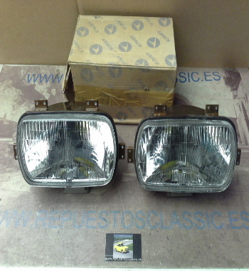 ISE15 JUEGO OPTICAS FAROS CARELLO SEAT 131 1ª SERIE FOCO EUROPEO E9