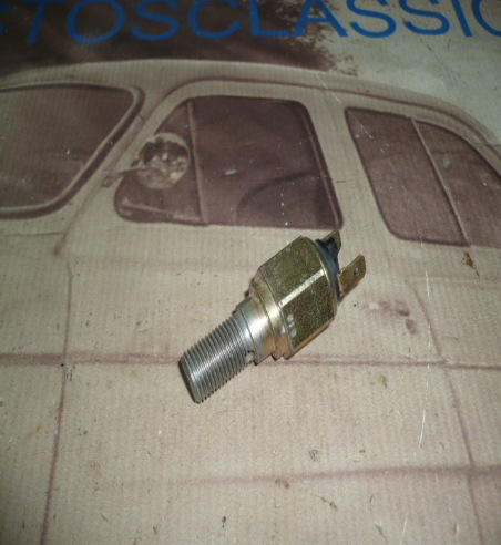 MC1201 INTERRUPTOR DE FRENO RENAULT  8, 10, ALPINE A110, CARAVELLE, DAUPHINE, 4CV