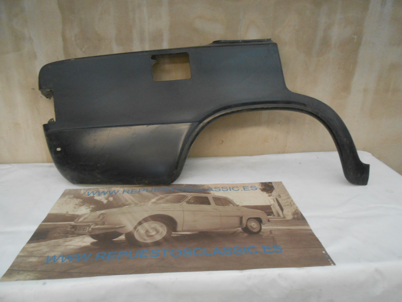 ALE59 ALETA TRASERA DERECHA SEAT 124 FL