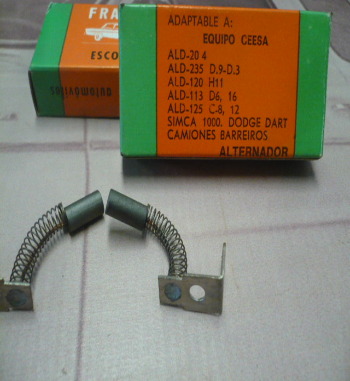 A-102 JUEGO ESCOBILLAS ALTERNADOR CEESA SIMCA 1000, DODGE DART, BARREIROS