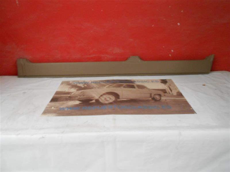 TAL42 FALDON BAJO PUERTA IZQUIERDA (SOLERA, TALONERA) SEAT 132