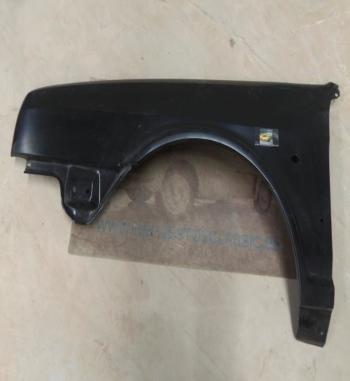 J10-11 ALETA DELANTERA IZQUIERDA SEAT MALAGA CON AGUJEROS PARA INTERMITENTE LATERAL Y MOLDURA