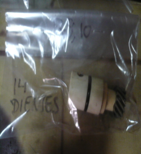 CONJUNTO PIÑON REDUCTOR VELOCIDAD RENAULT 8, 8 TS, 10, A110. 14