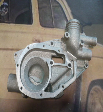 TVR108CC CUERPO BOMBA AGUA ORIGINAL RENAULT 8, 10, ALPINE A110