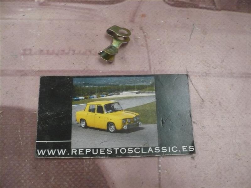 GR121 GRAPA SUJECION TRAMPILLA SEAT 600