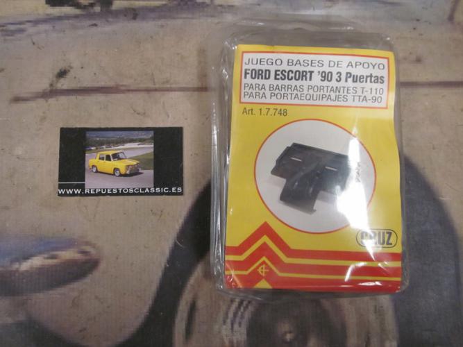 BAC24 17748 SOPORTES BASES DE APOYO PARA BACA-BARRAS DE TECHO CRUZ, FORD ESCORT 90 3p. (PARA BARRAS T-110)