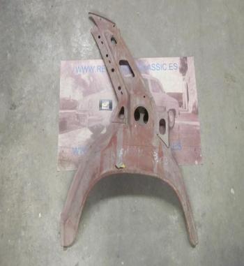 PAT01 PASO RUEDA TRASERO DERECHO CON MONTANTE ORIGINAL SEAT 124, 1430