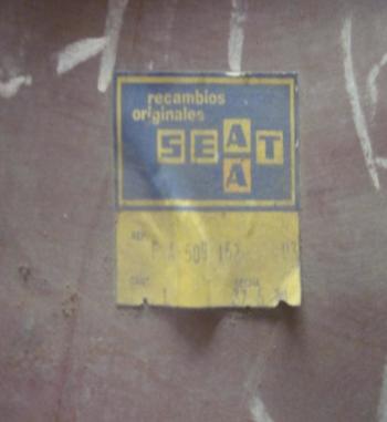 PAT02 PASO RUEDA TRASERO IZQUIERDO CON MONTANTE ORIGINAL SEAT 124, 1430