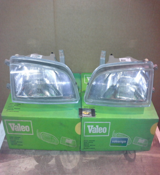 50P9 JUEGO FAROS H4 SUZUKI SWIFT II 90->01, SUBARU JUSTY II 95->03, VALEO 087379/087380