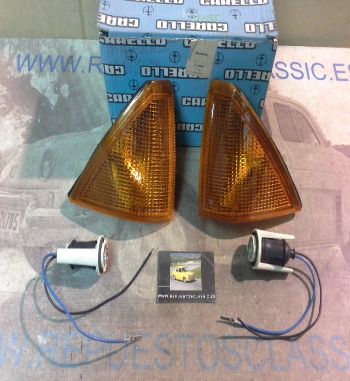 11P2 JUEGO PILOTOS INTERMITENTES DELANTEROS AMBAR ALFA ROMEO 75 84->92 CARELLO 16284000-16285000 (CON PORTALAMPARAS)