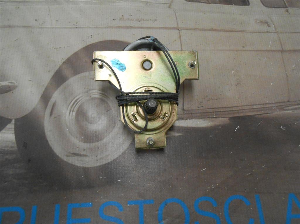 EL121P2 ELEVALUNAS SEAT 1200 SPORT DERECHO O IZQUIERDO