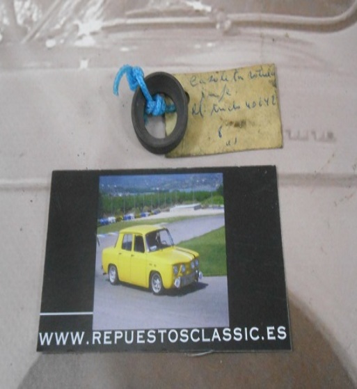 PG27 CAZOLETA INFERIOR ROTULA RENAULT 4CV, GORDINI