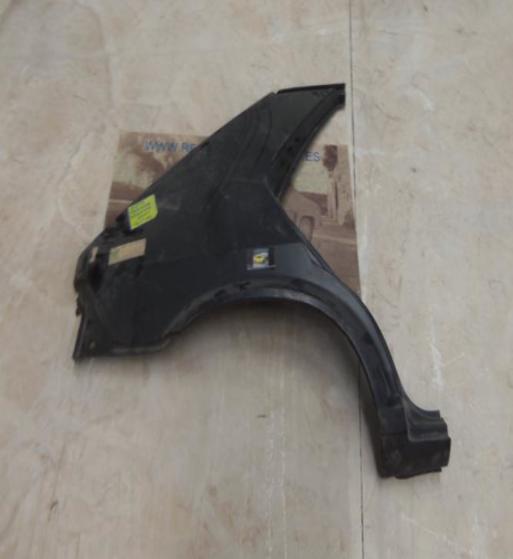 J2-10 ALETA TRASERA DERECHA SEAT RITMO