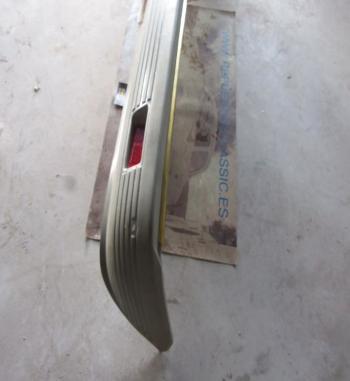 J14-4 PARAGOLPES TRASERO RENAULT 5 PRIMERA SERIE COLOR GRIS  CON LUCES REFLECTANTES Y MOLDURA