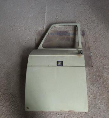 P5-8 PUERTA DELANTERA IZQUIERDA RENAULT 8 OCASION