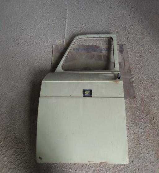 P5-8 PUERTA DELANTERA IZQUIERDA RENAULT 8 OCASION