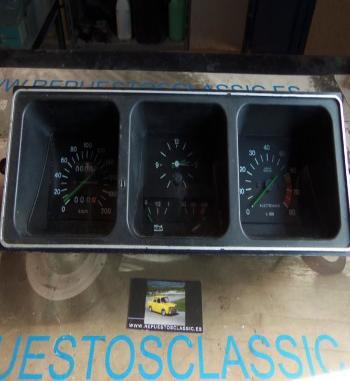 CK12* CUADRO CUENTAKILOMETROS SEAT 131 MOTOR 1,600 200 K/h AGUJAS VERDES