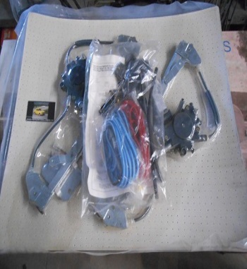 RT36 P3 JUEGO ELEVALUNAS ELECTRICOS TRASEROS RENAULT CLIO MKII (98-12) INCLUYE KIT DE INSTALACIÓN COMPLETO