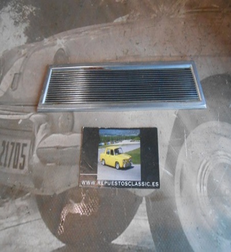 FD514360.00 PS1 MOLDURA TAPA RADIO SEAT 1430 ORIGINAL SEAT