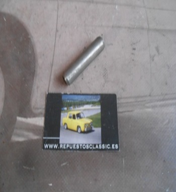 PDS12 GUIA VALVULAS MEVOSA DKW INTERIOR 8,7 mm, EXTERIOR 14 mm, LONGITUD 60 mm