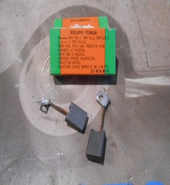 107 ESCOBILLAS DINAMO FEMSA DN182-1, DN92-2, DN222-2, 4, 5, 6, 7, DN92-3-3 SEAT 600, FIAT 600, ROMEO FADISA, DKW 800, MAR¡TACAS 