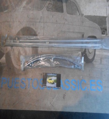 MOS55 JUEGO MOLDURAS TRASERAS RENAULT DAUPHINE, ONDINE, GORDINI ANTIGUO STOCK NO REPRODUCCION