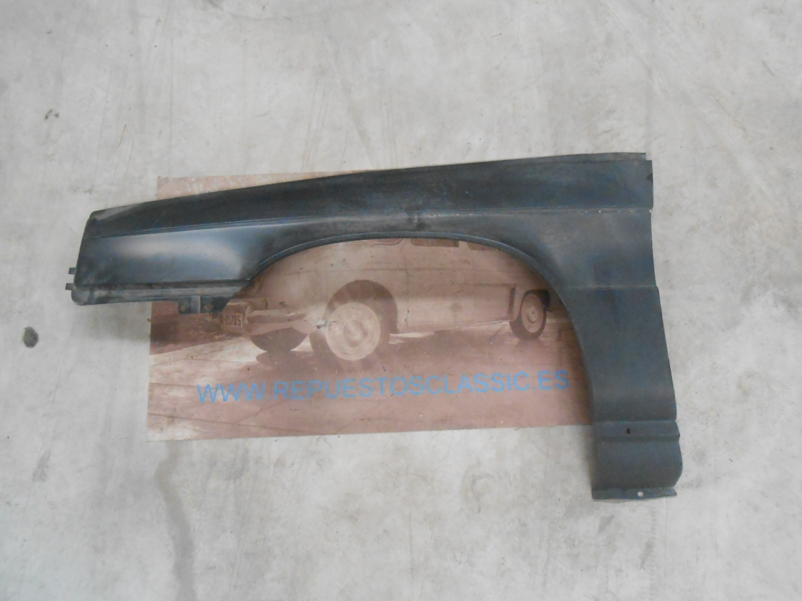 J31-16 ALETA DELANTERA IZQUIERDA RENAULT 9, 11