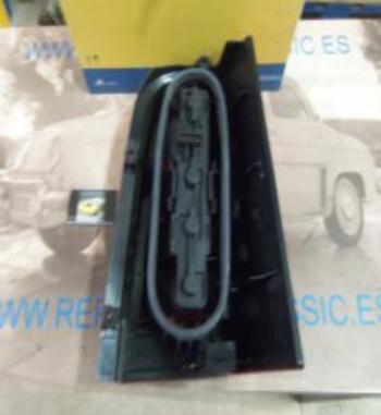 18312 MAGNETI MARELLI PILOTO TRASERO IZQUIERDO CON PORTALAMPARAS MERCEDES CLASE V