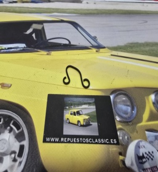 RA136 CLIP FIJACION TAPA DISTRIBUIDOR SEAT 600, RENAULT 4, GORDINI, DAUPHINE