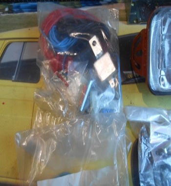 ANT13 KIT FAROS LARGO ALCANCE RENAULT 5 TS, TX CON SOPORTES E INSTALACIÓN. RELÉ, BOMBILLAS E INSTRUCCIONES KINBY