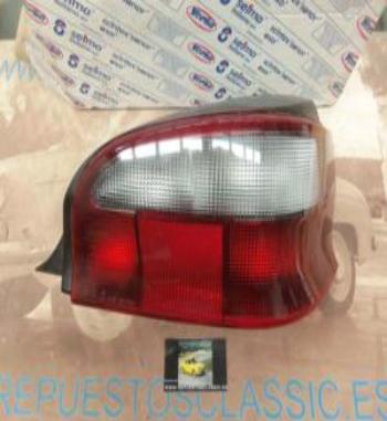 08185 PY1N2 PILOTO TRASERO DERECHO AHUMADO CITROEN SAXO (2-96>4-04) YORKA CON PORTALAMPARAS
