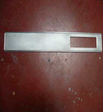 MOLDURA PANEL TRASERO RENAULT 10