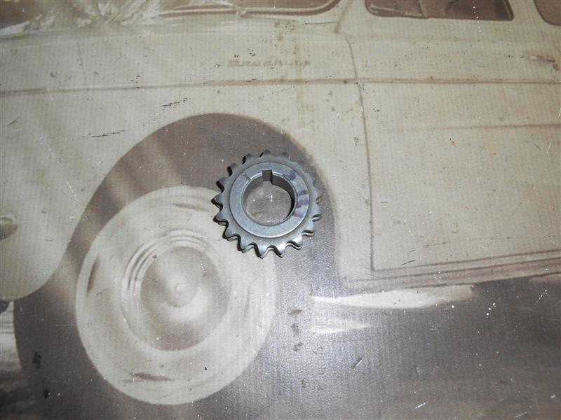 D105 PIÑON DISTRIBUCION CIGÜEÑAL SEAT 127, PANDA
