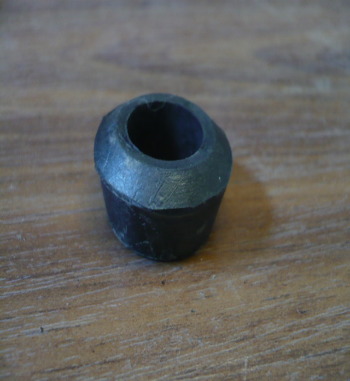 CASQUILLO SUSPENSIÓN SUPERIOR TRASERO SEAT 1400C