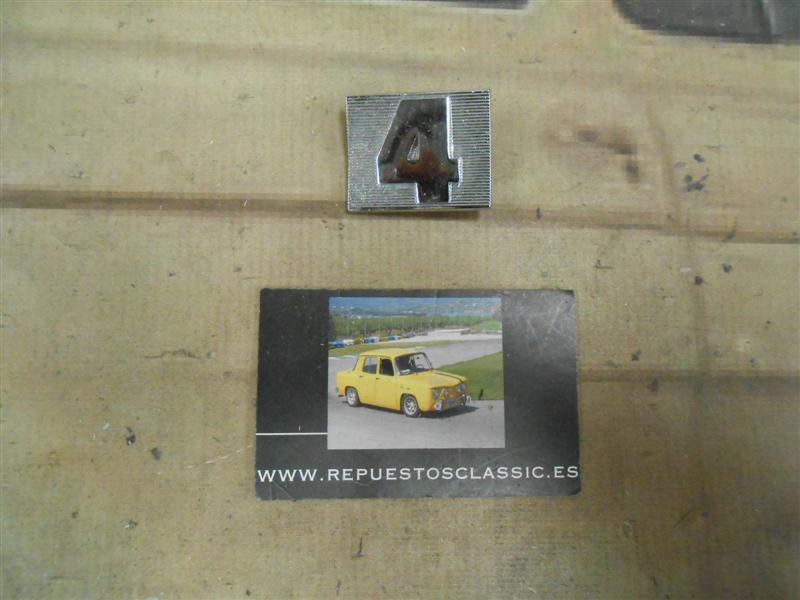 ANA85 ANAGRAMA METALICO RENAULT 4