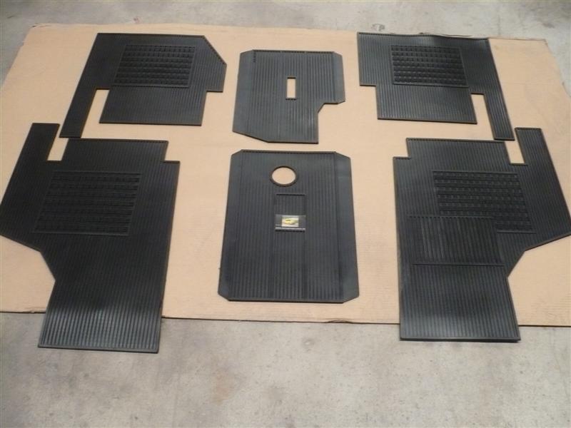 OFERTA JUEGO ALFOMBRAS 6 PIEZAS SEAT 600