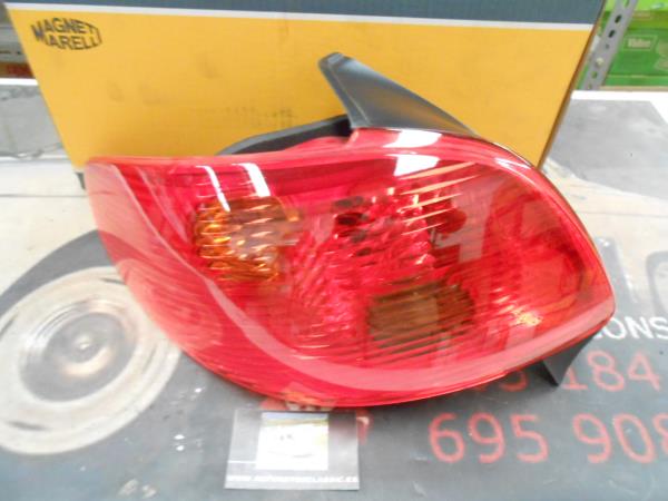 LLE392 PILOTO TRASERO IZQUIERDO PEUGEOT 206 03 --> MAGNETI MARELLI