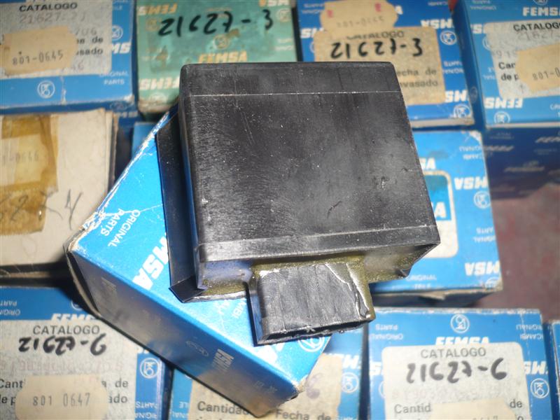 REGULADOR  RFH 12-12 CITROEN 2CV6-CT (06/75 -->)