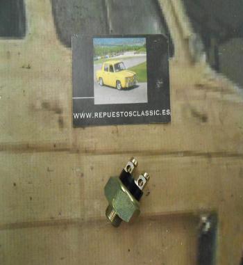 6720 INTERRUPTOR PUERTA Y ALARMA PEGASO AUTOBUSES 67 -->