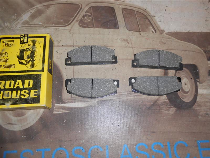 P008 PASTILLAS DE FRENO DELANTERAS CON AVISADOR  SEAT 131, 132, 127, FURA, 128