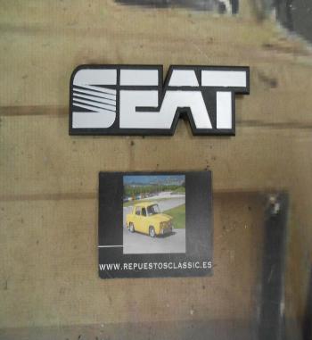 ANA197 ANAGRAMA SEAT MEDIDA 133x36mm
