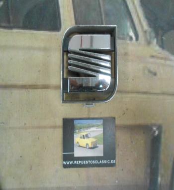 ANA199 ANAGRAMA SEAT REJILLA DELANTERA MEDIDA 85x80mm
