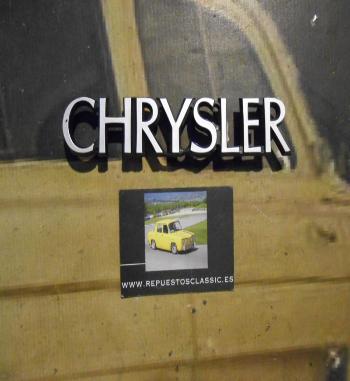 ANA230 ANAGRAMA CHRYSLER MEDIDA 165x30mm